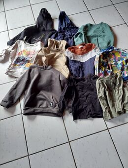 Jungen Sweatshirts - Steinau (Straße, Brüder-Grimm-Stadt)