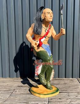 Indianer Figur Statue lebensgroß Tomahawk Irokesen Deko - Enger (Widukindstadt)
