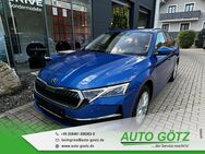 Skoda Octavia, Combi Selection VZE Digi vo hi LichtAssist SpurAssist Connect 4xEFH Armlehne Metallic, Jahr 2022 - Beilngries