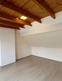 Schöne Dachgeschosswohnung in Borken! - Borken