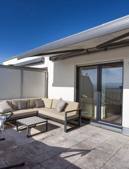 Licht, Luft, Lebensfreude: Elegantes, großzügiges Reihenhaus mit Dachterrasse und Weitsicht - Plochingen