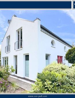 Viel Raum für Wohnen und Arbeiten: Modernes Wohn- und Geschäftshaus - Bad Zwischenahn