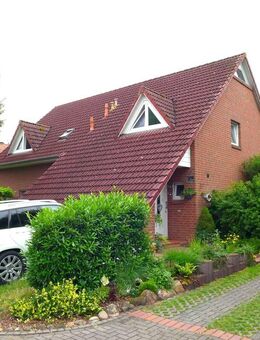 Großes Zweifamilienhaus in ruhiger Wohnlage von Neerstedt - Dötlingen