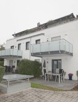 Neuwertige 3 Zimmer-Wohnung mit Balkon - Straubing