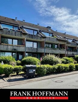 Sanierungsbedürftige Dachgeschosswohnung in zentraler Lage Halstenbeks ! - Halstenbek