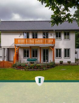 Saniertes ZFH mit 11 Zimmern, 4 Bädern, 2 Terrassen und Balkonen und 4 Stellplätzen in Pansdorf - Ratekau