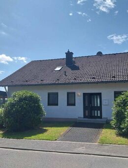 MANNELLA *Ein Raumwunder in beliebter Wohnlage Neunkirchens* Wohnen im freistehenden Einfamilienhaus - Neunkirchen-Seelscheid