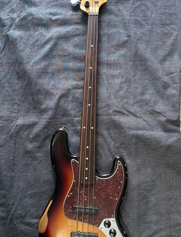 Fender 4 Saiter Jazzbass Roadworn Custom Umbau als Fretless Bass - Köln