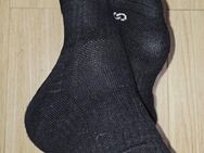 Exklusive Angebote – Getragene Socken und Schuhe für echte Kenner! - Nürnberg