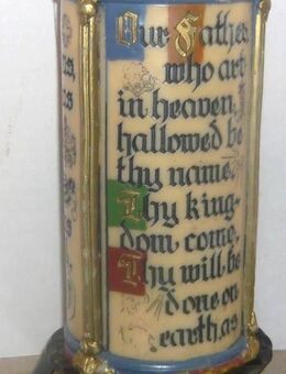 Große Gebetskerze "Vater unser" in Englisch mit schmiedeeisernem Kerzenständer ungebraucht - Amberg