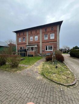 Renovierungsbedürftiges MFH mit 4 Wohneinheiten in Drochtersen - Drochtersen