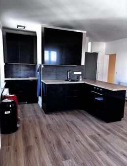 neu Modernisiert mit Einbauküche, hochwertige Ausstattung inklusive neuem Bad, im Herzen von Chemnitz - Chemnitz