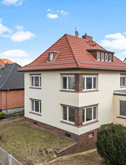 "Stilvolle Stadtvilla in Stadtfeld Ost - Großzügiges Grundstück & viel Potenzial zur Gestaltung" - Magdeburg