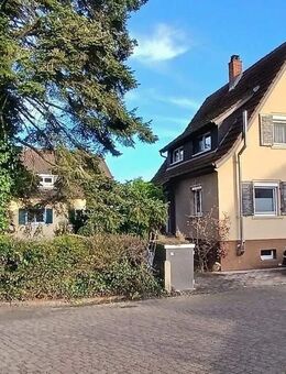 Freistehendes Einfamilienhaus auf Eckgrundstück in Berghaupten zu verkaufen - Berghaupten