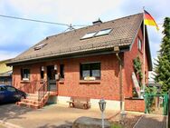 Schönes Dreifamilienhaus mit wunderbarer Fernsicht in Berzhahn - Berzhahn