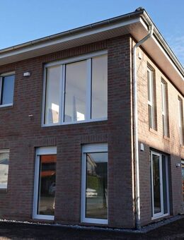 Ansprechende und hochwertige 3-Zimmer-Obergeschosswohnung mit Einbauküche am Stadtrand von Esens! - Esens