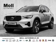 Volvo XC40 Plus Dark 2WD B4 EU6d digitales Cockpit Memory Sitze Soundsystem HarmanKardon 360 Kamera - Aachen