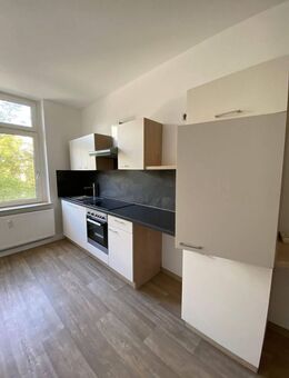 *** 3-Raum Wohnung mit Einbauküche, Altbaucharme und Balkon*** - Zeitz