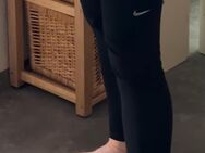 Bilder in Nike Pro Leggings - Leipzig