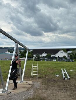 PV-Carport Aluminium Solarcarport aus der Austellung für 9 oder 15 Module Weitere Größen auf Anfrage - Iserlohn