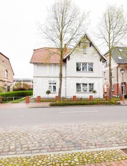 Provisionsfrei - Großes Einfamilienhaus in Laage - Laage