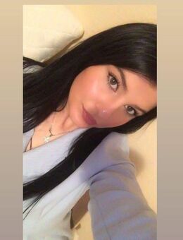 Suche einen netten Typen der mich bisschen Finanzell unterstützt. - Frankfurt (Main)