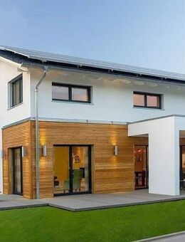 Neubau hochwertiges Einfamilienhaus ca. 120 m² Wohnfläche mit ca. 632 m² Grundstück in Bruckmühl - Bruckmühl