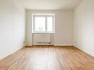Für den Anfang ist die Einbauküche schon da... - Plauen