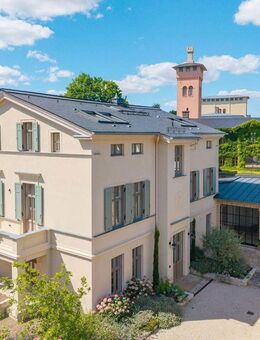 Mediterranes Wohnen in klassizistischer Villenhälfte - Potsdam