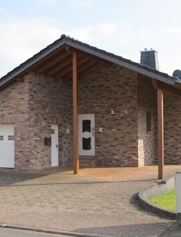 Wohnhaus mit Garage im sonnigen Ransbach - Hohenroda