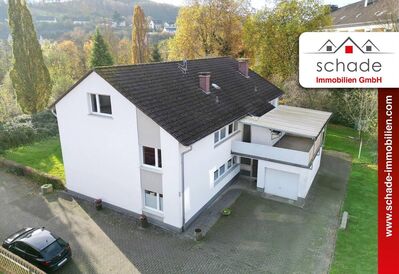 SCHADE IMMOBILIEN - Viel Platz = viele Möglichkeiten! 2-3-Familienhaus mit ebenem Grundstück!