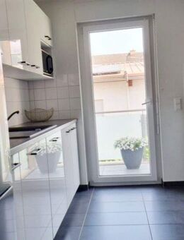 Moderne 4 Zimmer Wohnung mit zwei Balkonen - neuwertig! - Jestetten