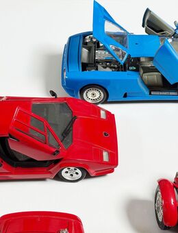 11 Modellautos 1:18/1:16 Burago - Weinstadt