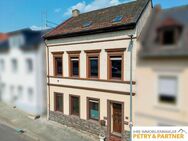 "VILLA MEILENSTEIN" HISTORISCHES WOHNHAUS, NEU GEDACHT: KERNSANIERT MIT AUSSERGEWÖHNLICHER AUSSICHT - Bingen (Rhein)