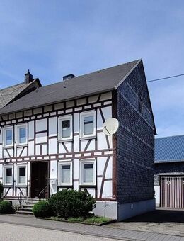 Außergewöhnliches Anwesen - 2 Wohnhäuser u. Wirtschaftsgebäude auf großem Grundstück - Peterswald-Löffelscheid