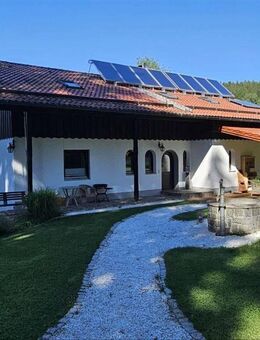 Juwel vor den Toren des bayerischen Waldes - charmante Landhaus-Villa in traumhafter Kulisse - Rinchnach