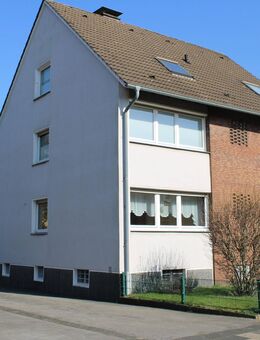 Hier kann die Oma mit...! Freigezogenes freistehendes Zweifamilienhaus in Recklinghausen. - Recklinghausen
