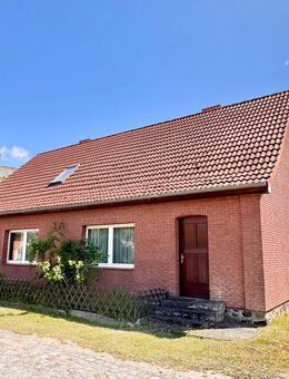 HORN IMMOBILIEN ++ Neubrandenburg Weitin Haus sucht fleißige Hände, ruhige Lage und nette Nachbarn - Neubrandenburg