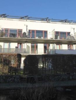 Charmante 4 Zimmer Maisonette Wohnung mit schöner Terrasse Garten und Balkon in HH - Poppenbüttel zu vermieten ! - Hamburg