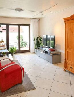 Maisonettewohnung mit ca. 30 m² Zusatzfläche im Souterrain - Langenfeld (Rheinland)