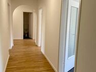 Nähe Franken-Center: Schöne 4-Zimmer-Wohung im Hochparterre - Nürnberg
