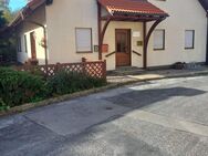 Taucha - ansprechendes Ein-oder Zweifamilienhaus mit großzügigem Garten, Carports & Garage - Taucha