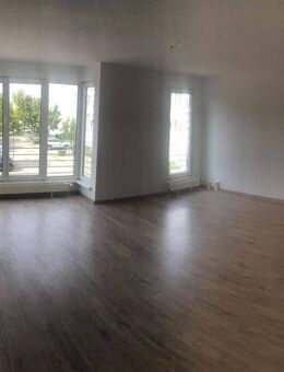 3 Zi Whg - bodentiefe Fenster, hell, Tiefgarage - zentral und im Grünen - Leipzig