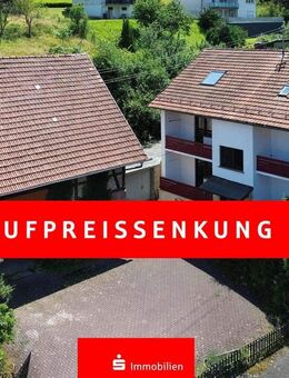 Zweifamilienhaus mit großem Grundstück, Scheune und Garage im Flörsbachtal - Flörsbachtal