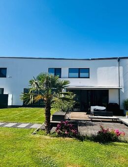 Exklusives EFH mit traumhaftem Garten, Patio, PV-Anlage und Doppelgarage in ruhiger Lage von Hennef! - Hennef (Sieg)