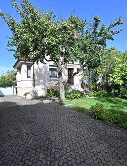 Gepflegtes und solide gebautes Einfamilienhaus in guter Lage von Weil-Friedlingen - Weil (Rhein)