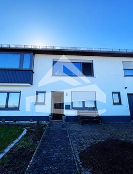 Einfamilienhaus mit wunderschönem Panoramablick und Einliegerwohnung - Bleckhausen