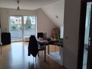 Ebersbach / Fils: Helle 2 1/2 Raum-Maisonette-Wohnung mit Balkon - Ebersbach (Fils)