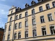 Großzügige 3-Zimmer mit Laminat, EBK, Wannenbad mit Fenster und Balkon in zentraler Lage - Chemnitz