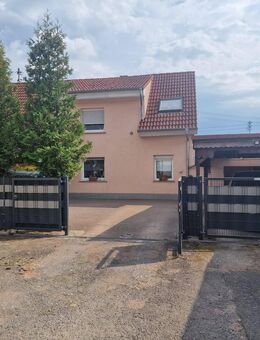 Sehr schönes attraktives Ein - Zweifamilienhaus in ruhiger Lage von Spesbach - Hütschenhausen